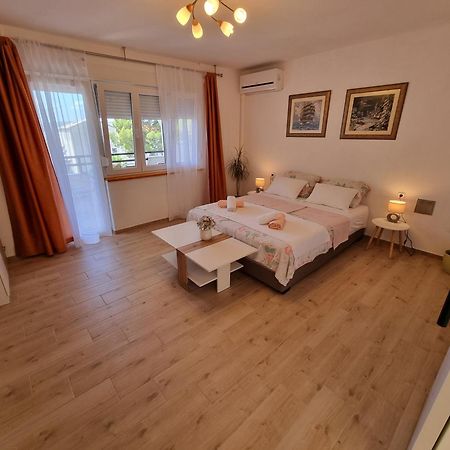 Apartment Bruno Цриквеница Экстерьер фото