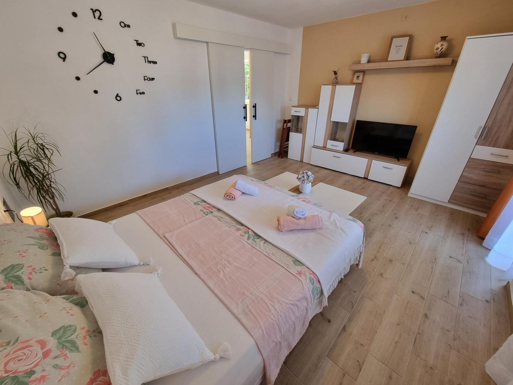 Apartment Bruno Цриквеница Экстерьер фото